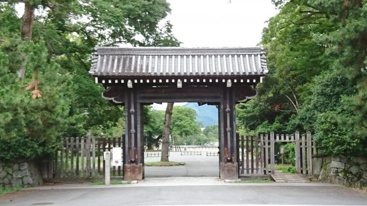 京都御所の蛤御門の写真